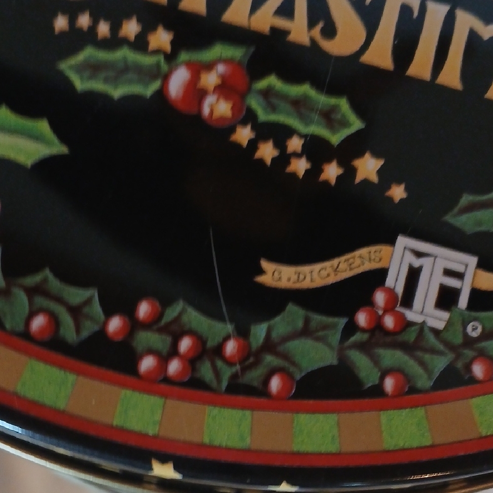 Mary Engelbreit Candle Burns Brightest at Christmastime Biscuit Tin *Read - Picture 3 of 10